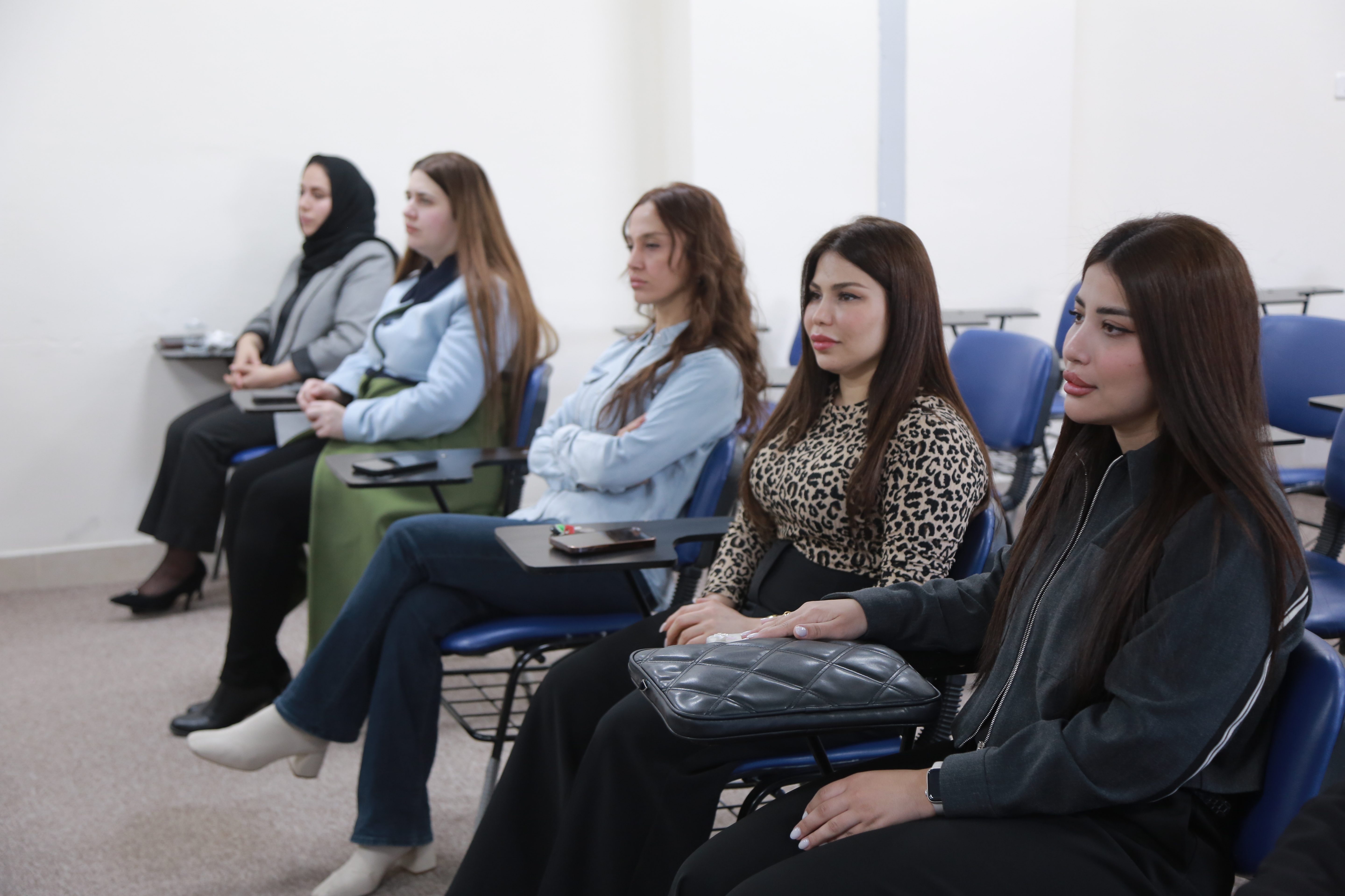 Discussion on the Impact of Coercive Discourse on the Job Market – College of Administration and Economics